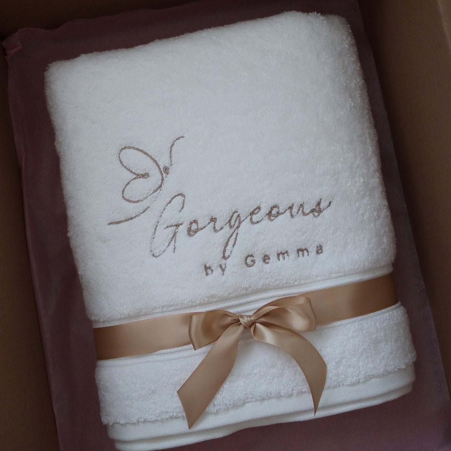 Aesthetic Clinic Towels – Embroidered for Skincare Professionals