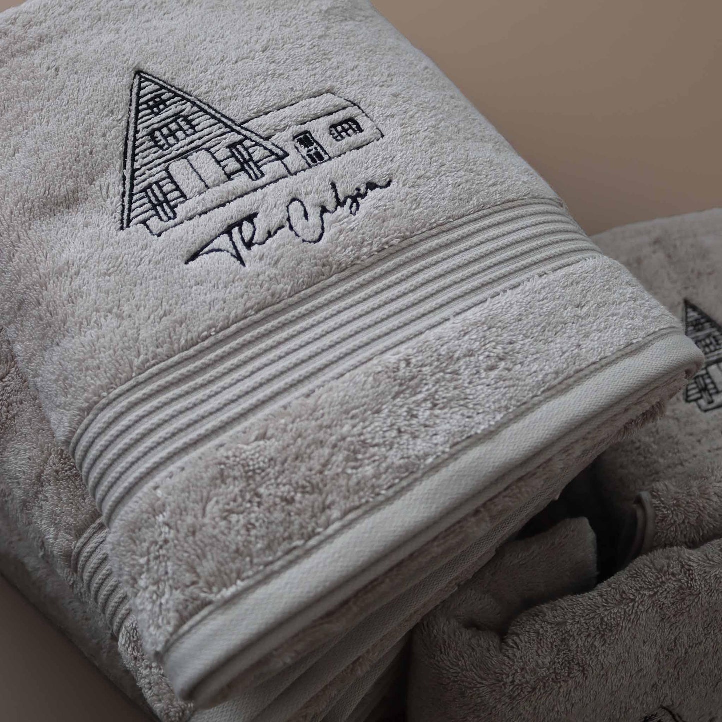 Luxury Guest Towels – Personalised for Guest Rooms & Hospitality