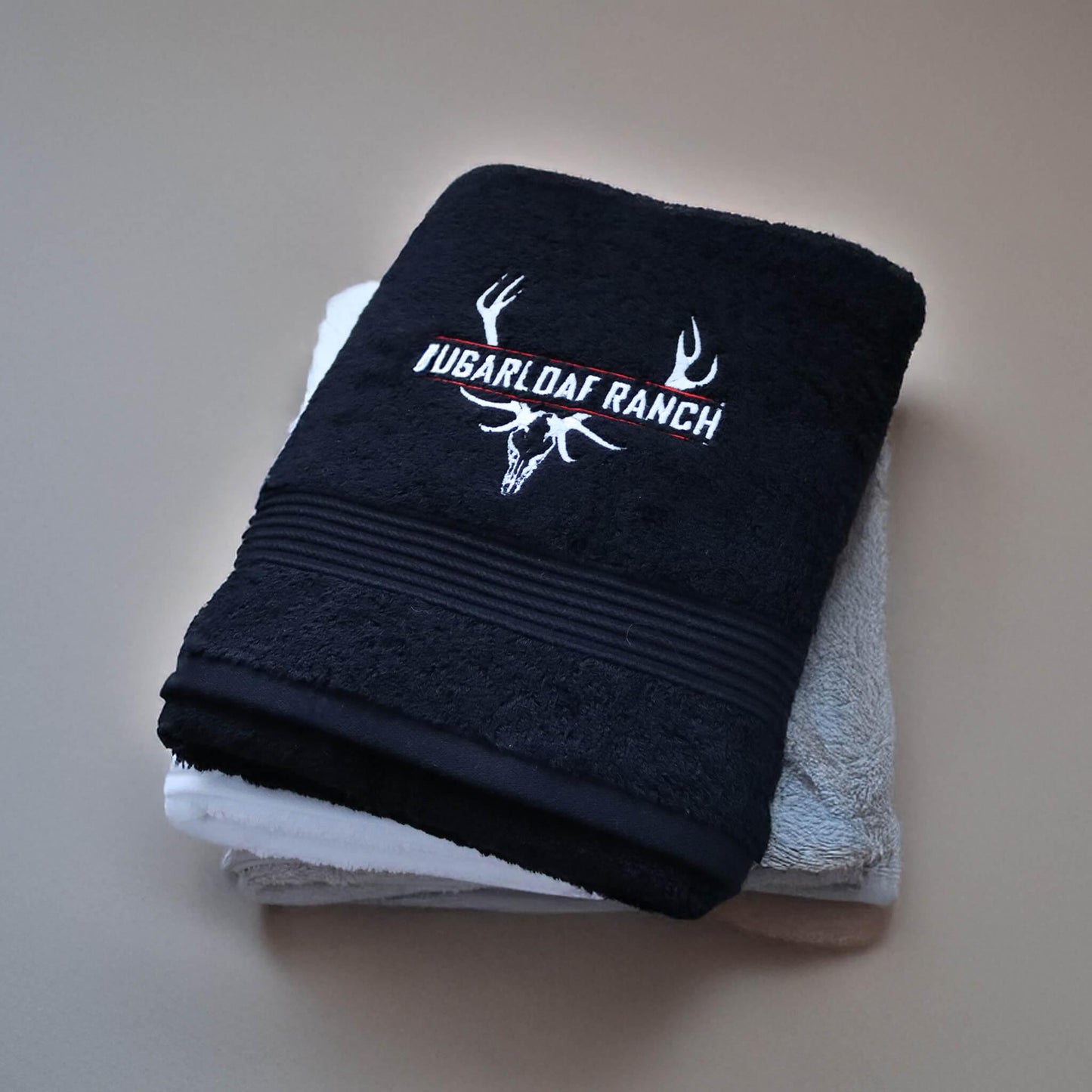 Personalised Hospitality Towels – Custom Logo Towels for Hotels, Guesthouses, and Resorts