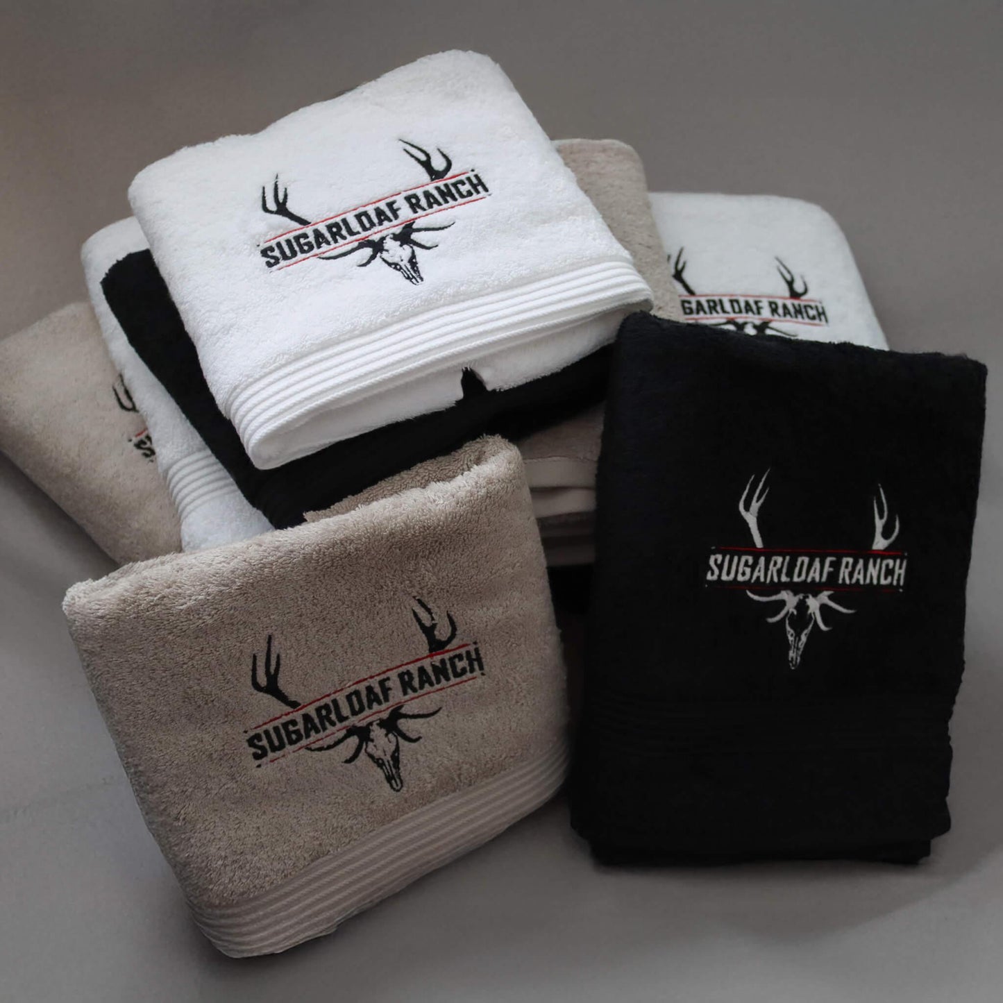 Personalised Hospitality Towels – Custom Logo Towels for Hotels, Guesthouses, and Resorts