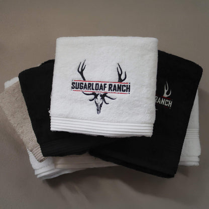 Personalised Hospitality Towels – Custom Logo Towels for Hotels, Guesthouses, and Resorts