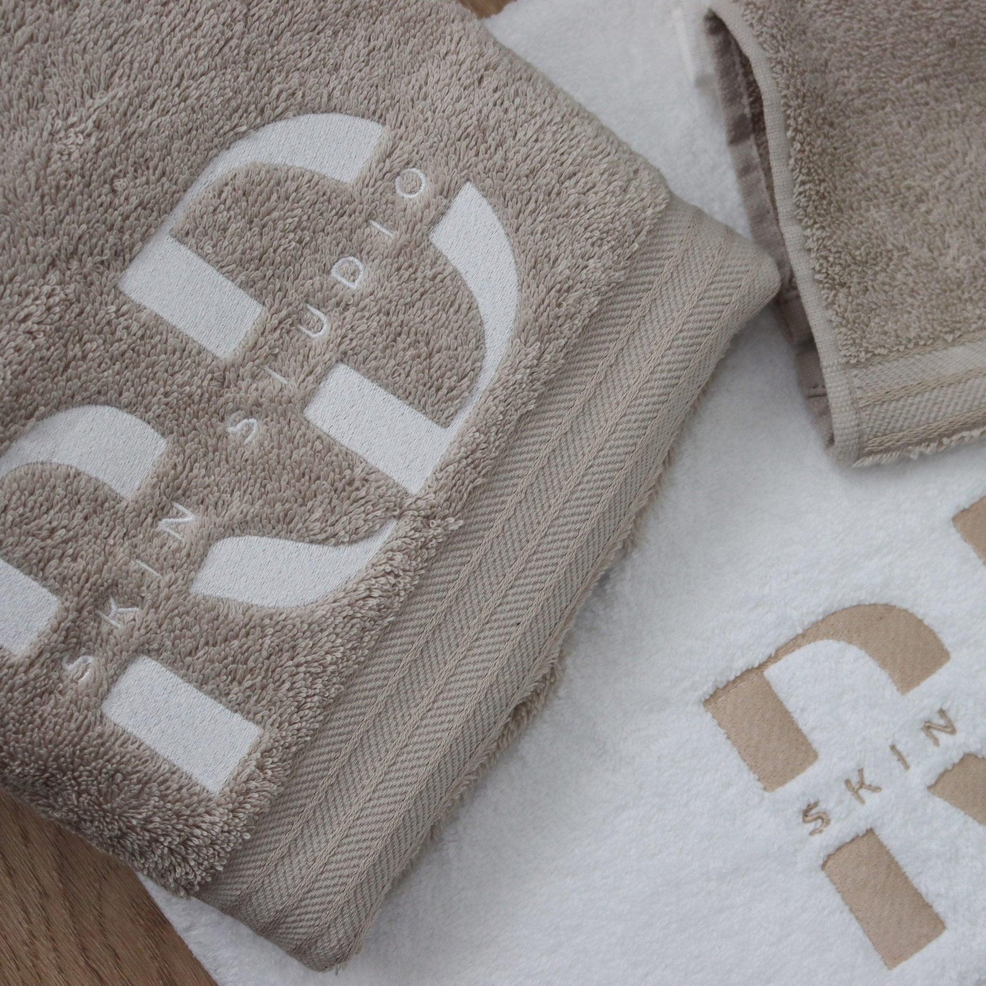 Guest Towels with Business Logo | Custom Embroidered Towels - JBrandWorks